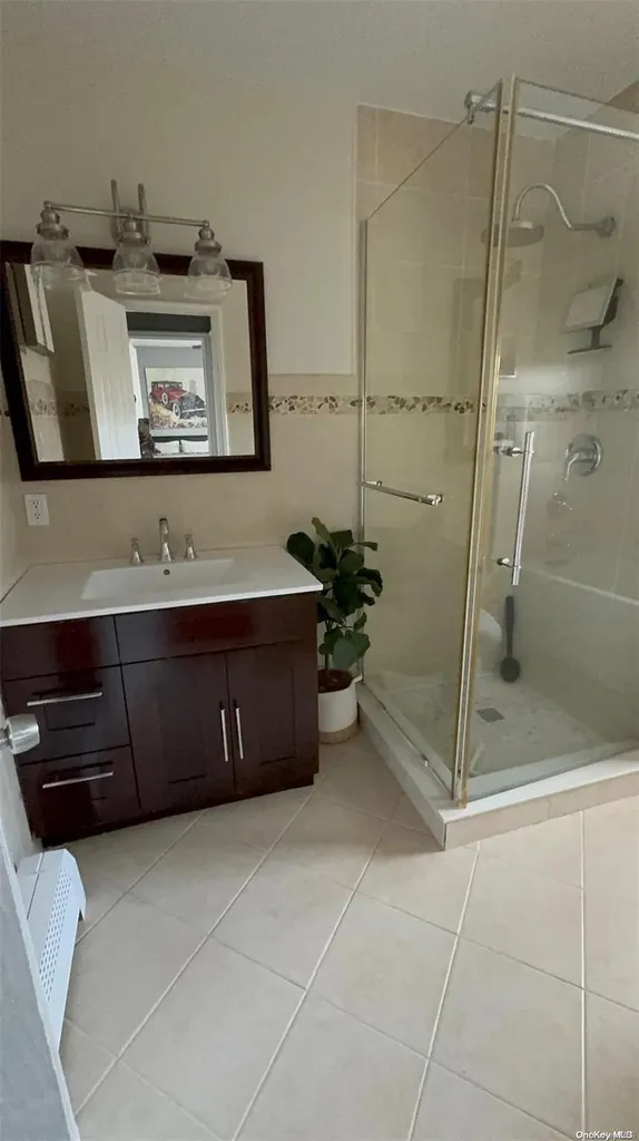 82 Barry Drive Westbury NY 11590