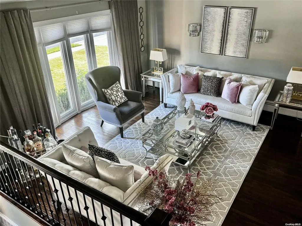 82 Barry Drive Westbury NY 11590