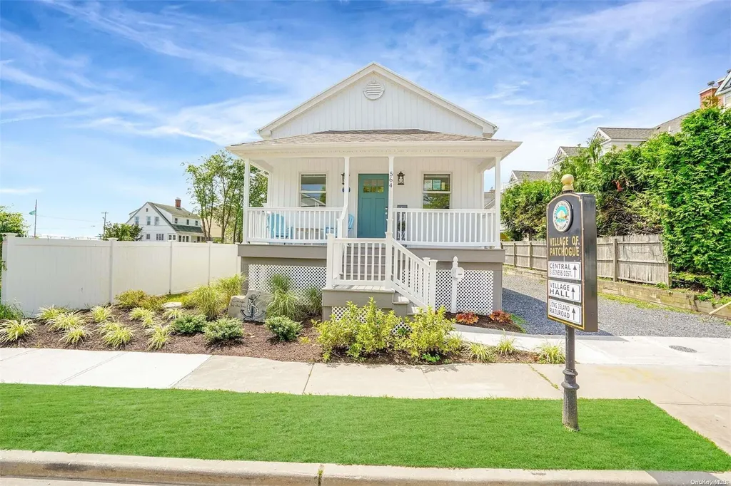 564 S Ocean Avenue Patchogue NY 11772