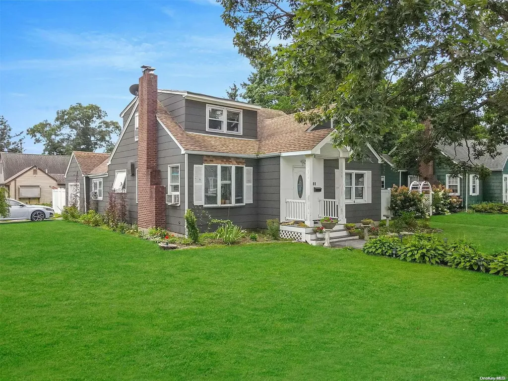 80 Everett Street Patchogue NY 11772
