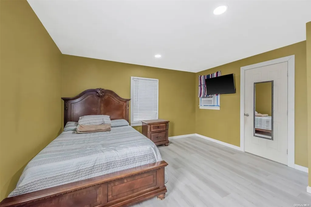 80 Everett Street Patchogue NY 11772