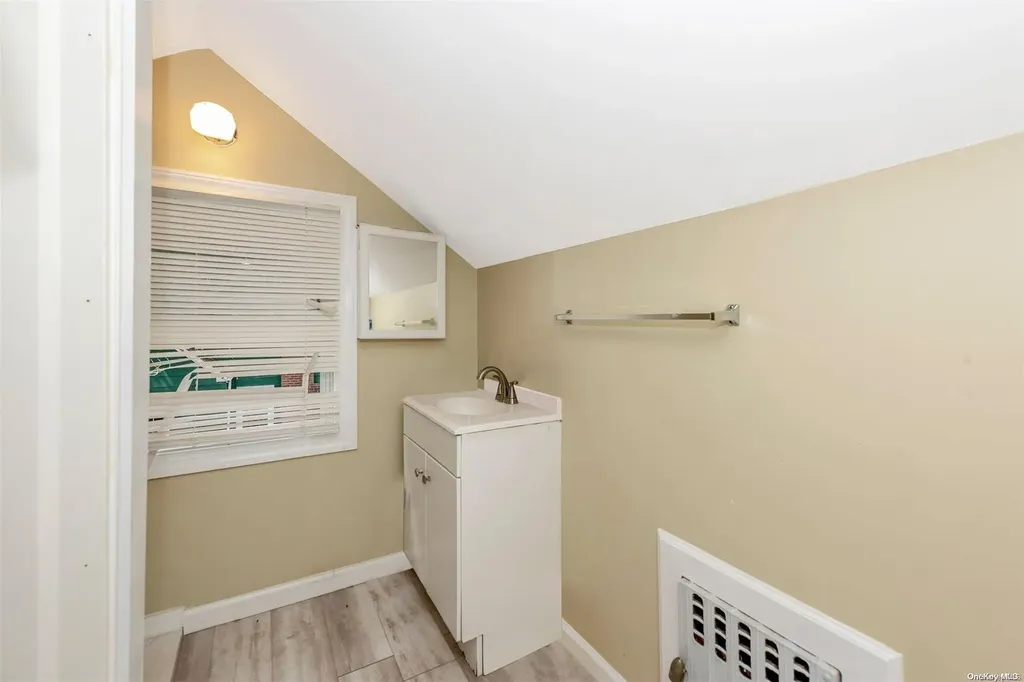 80 Everett Street Patchogue NY 11772