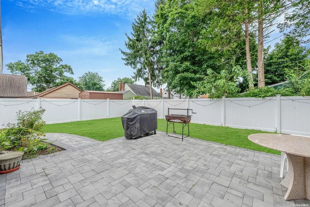 80 Everett Street Patchogue NY 11772