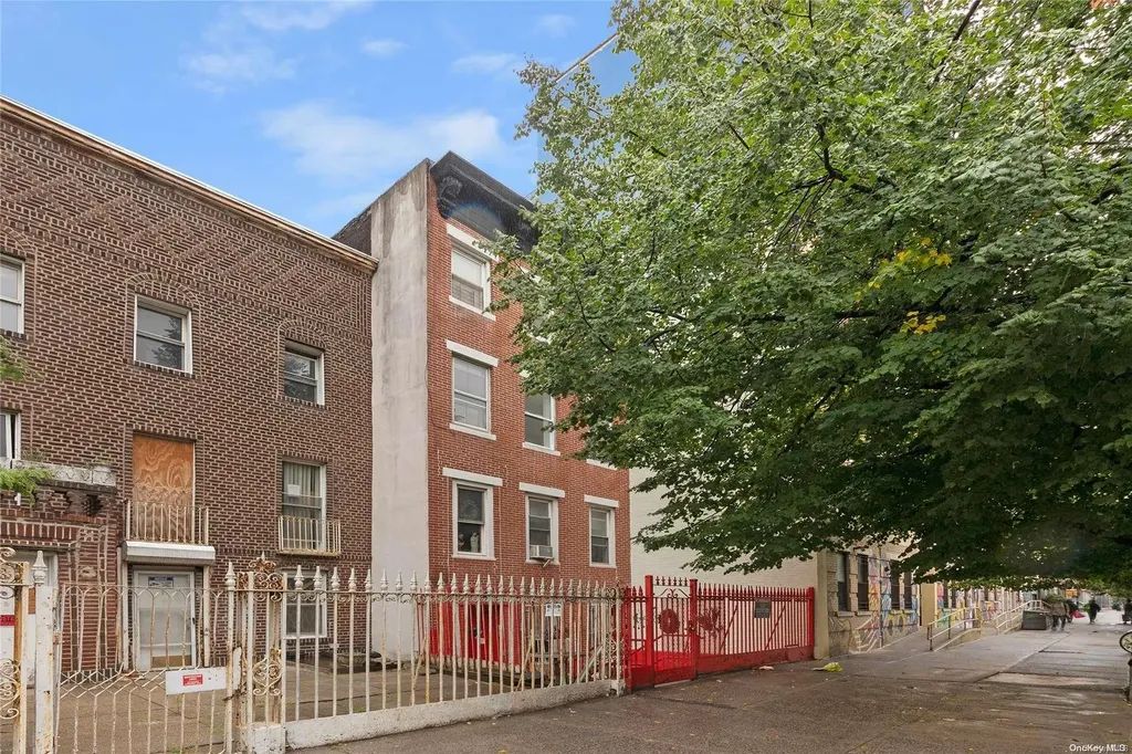 439 E 116th Street New York (manhattan) NY 10029