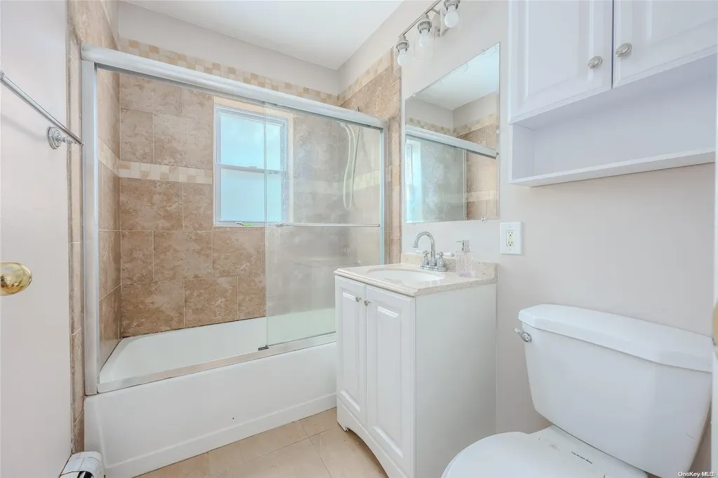 19 3rd Avenue Rocky Point NY 11778