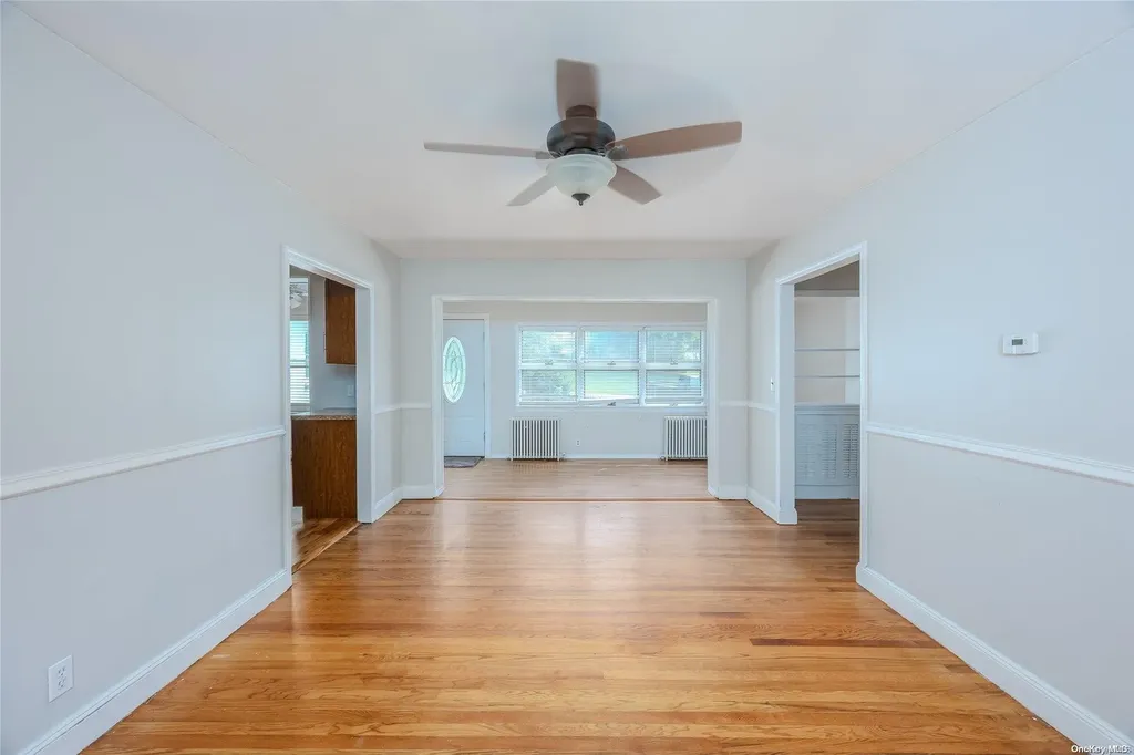 19 3rd Avenue Rocky Point NY 11778