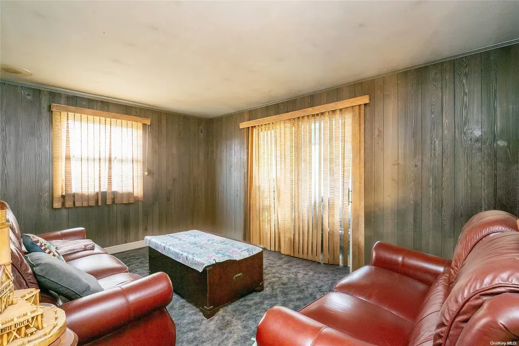 585 Grand Boulevard Deer Park NY 11729