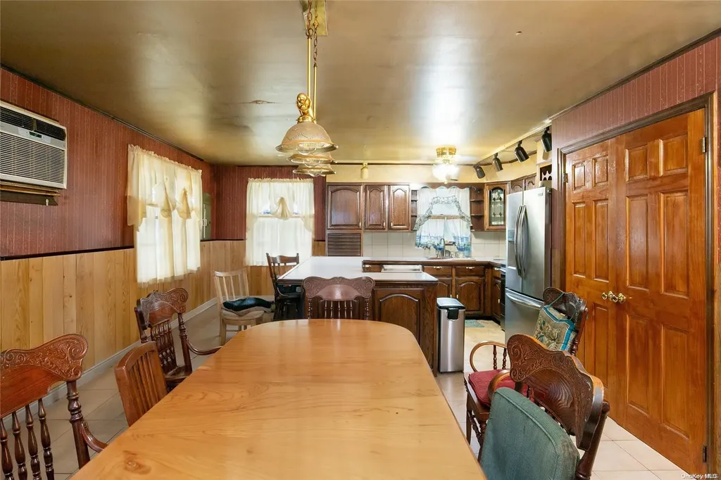 585 Grand Boulevard Deer Park NY 11729