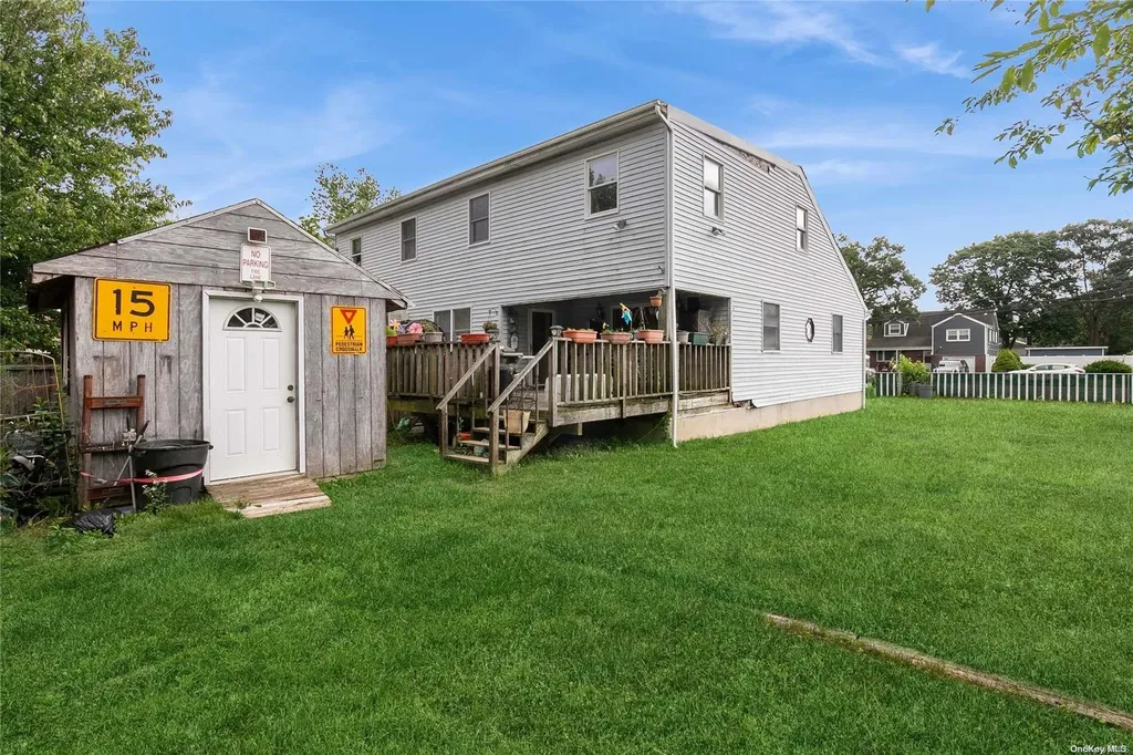 585 Grand Boulevard Deer Park NY 11729