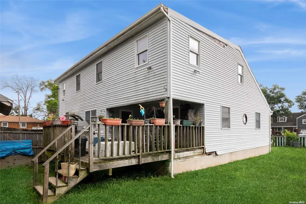 585 Grand Boulevard Deer Park NY 11729