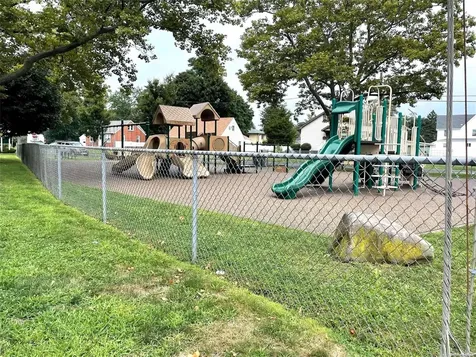 203 New York Avenue Lindenhurst NY 11757
