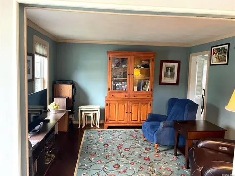 203 New York Avenue Lindenhurst NY 11757