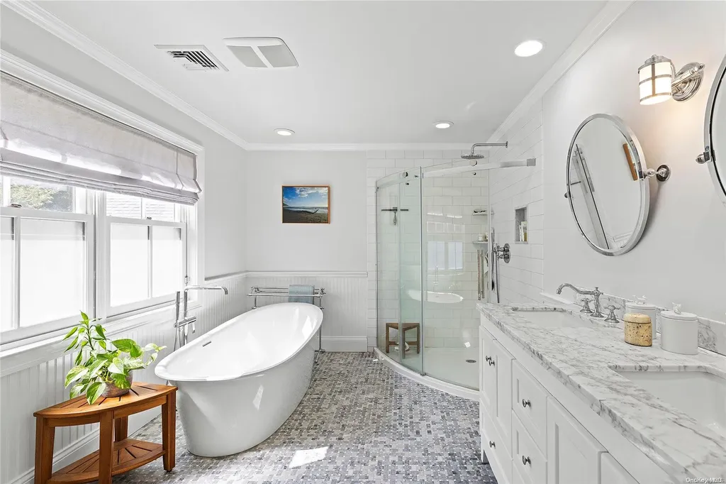 3 E Moriches Boulevard East Moriches NY 11940