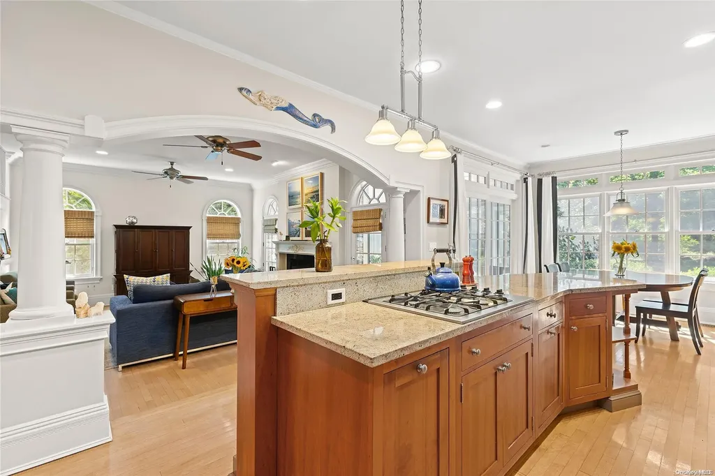 3 E Moriches Boulevard East Moriches NY 11940