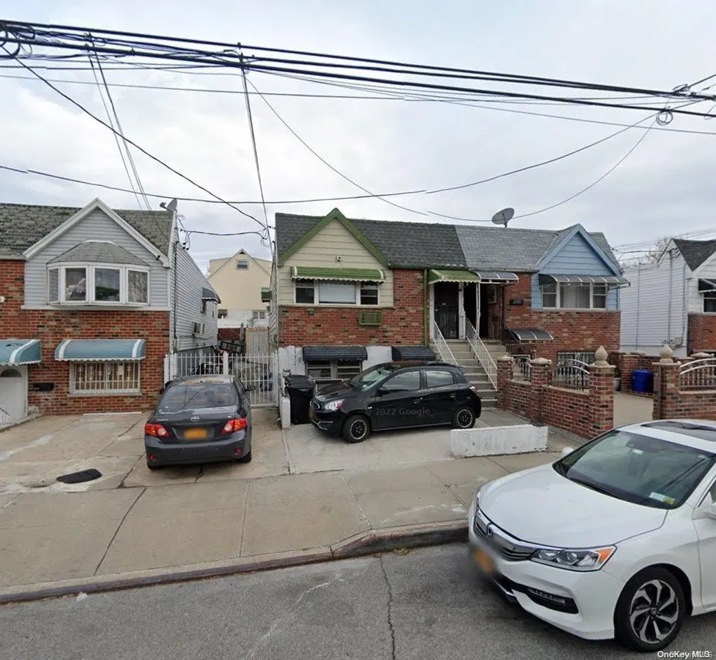 2087 Homer Avenue Bronx NY 10473
