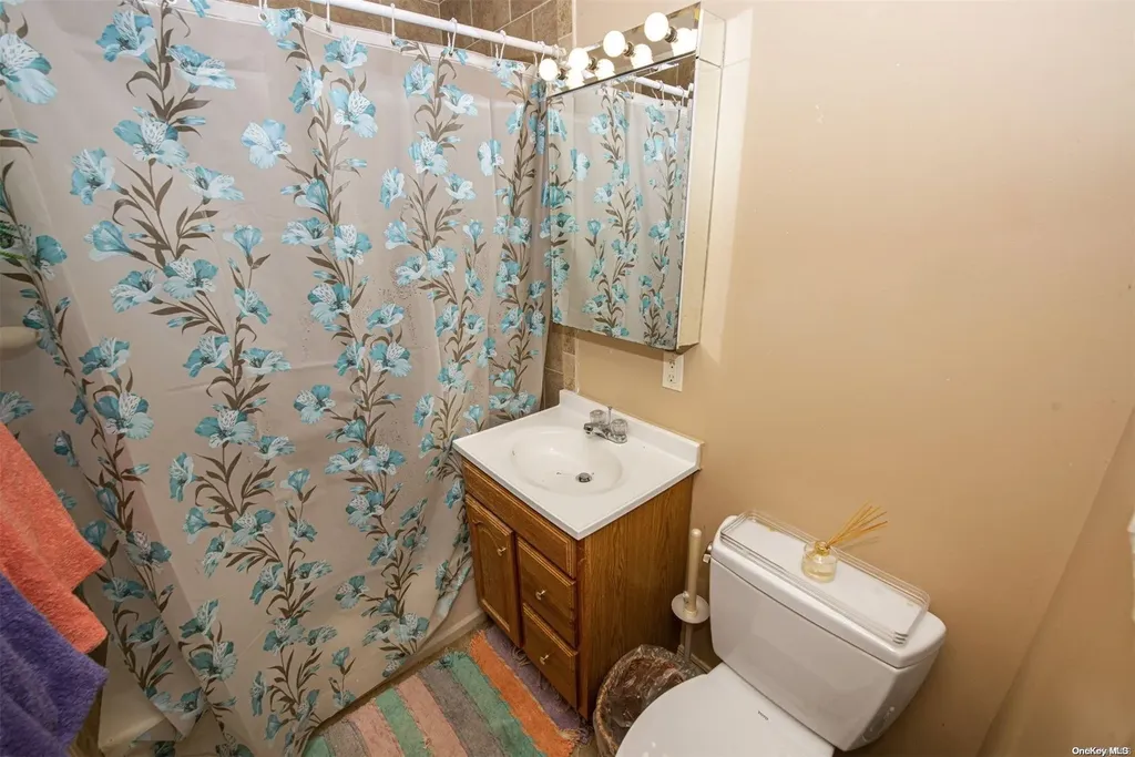 1480 Pine Avenue Bohemia NY 11716