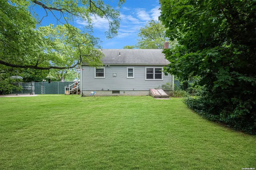 1480 Pine Avenue Bohemia NY 11716