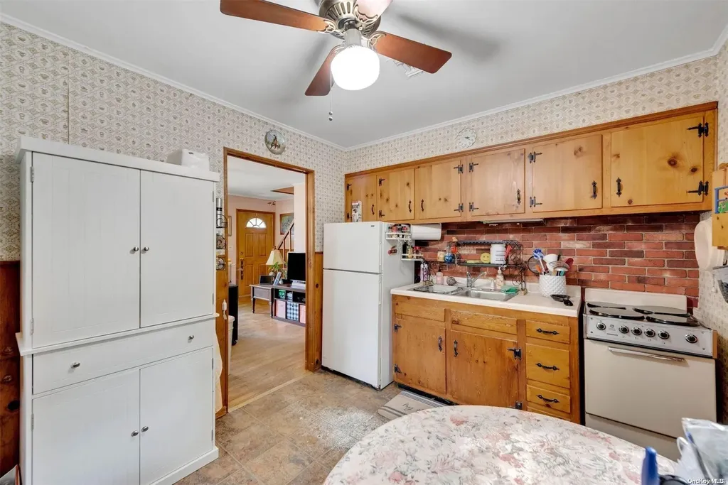 1480 Pine Avenue Bohemia NY 11716