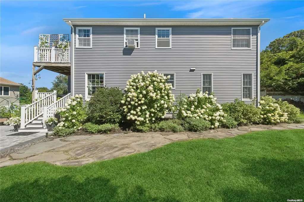 46 Cold Spring Drive Sound Beach NY 11789