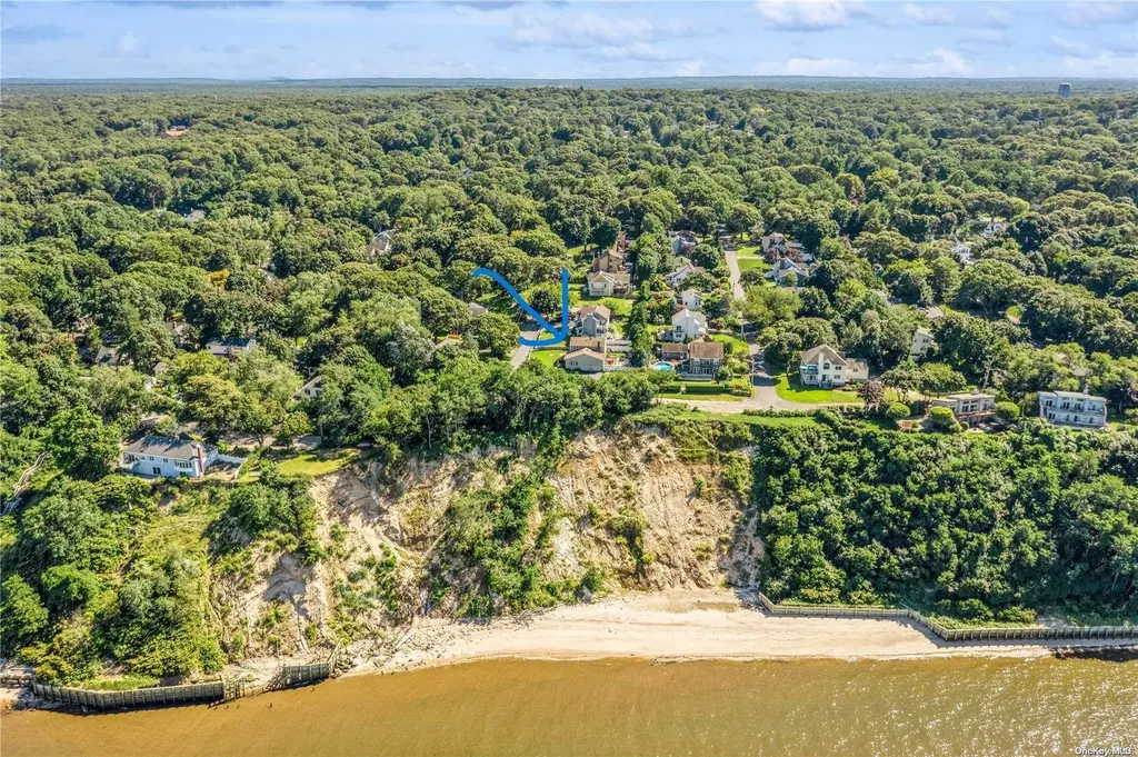 46 Cold Spring Drive Sound Beach NY 11789