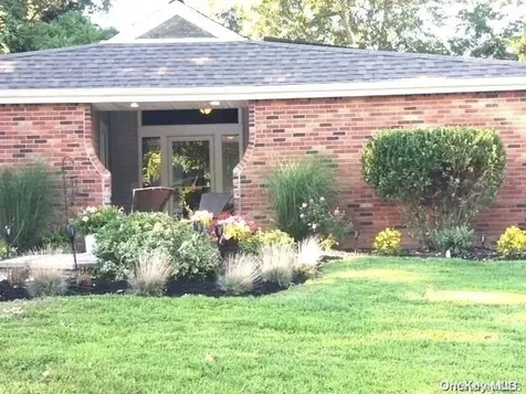 3 Brightview Drive Rocky Point NY 11778