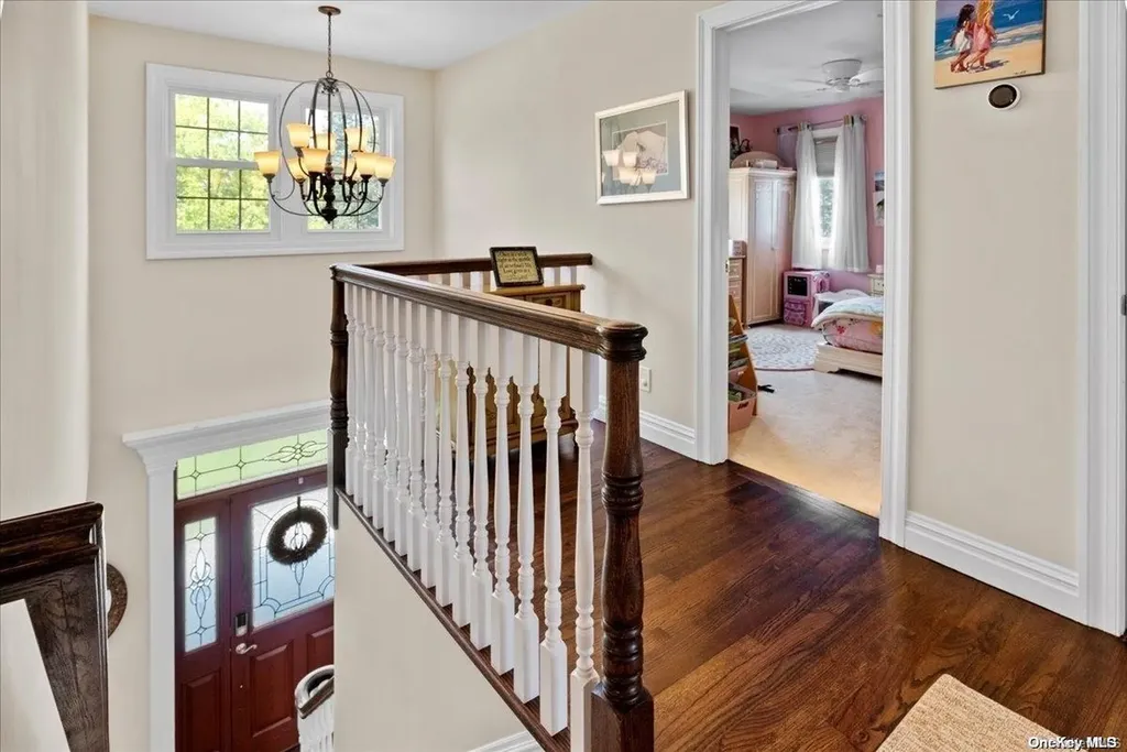 31 Linden Avenue Bethpage NY 11714
