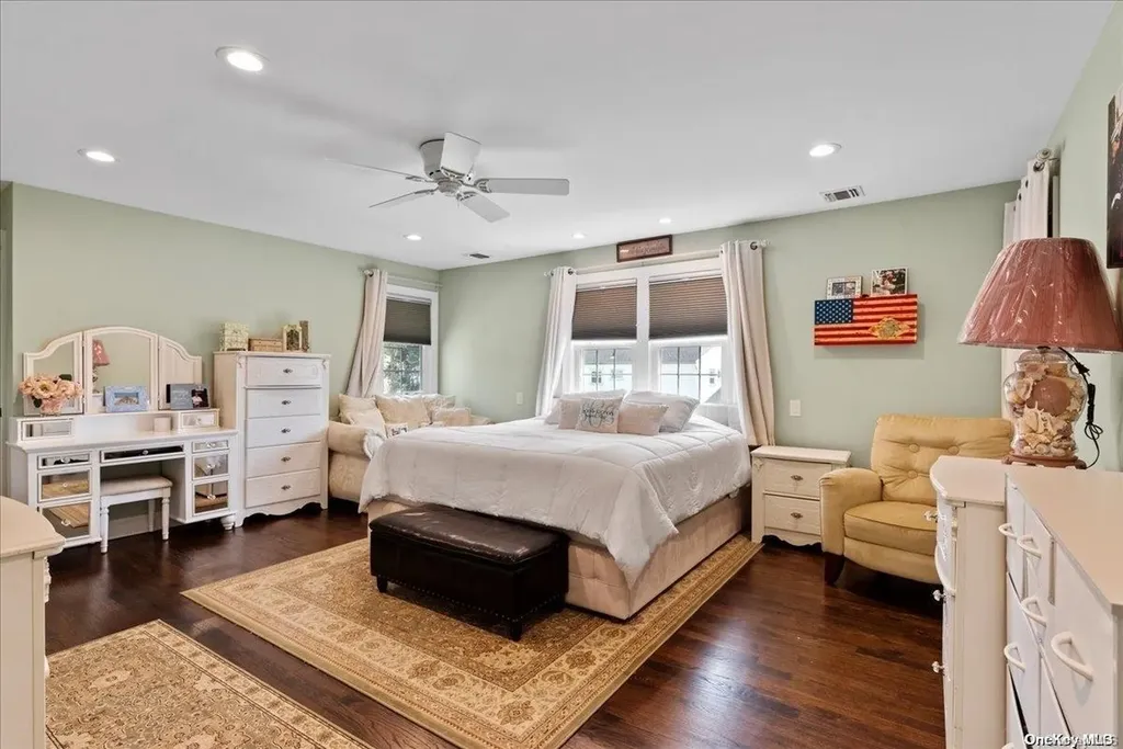 31 Linden Avenue Bethpage NY 11714