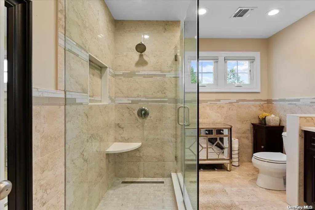 31 Linden Avenue Bethpage NY 11714