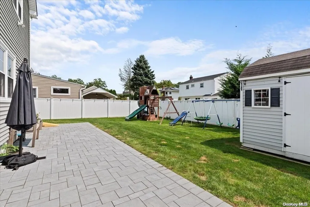 31 Linden Avenue Bethpage NY 11714