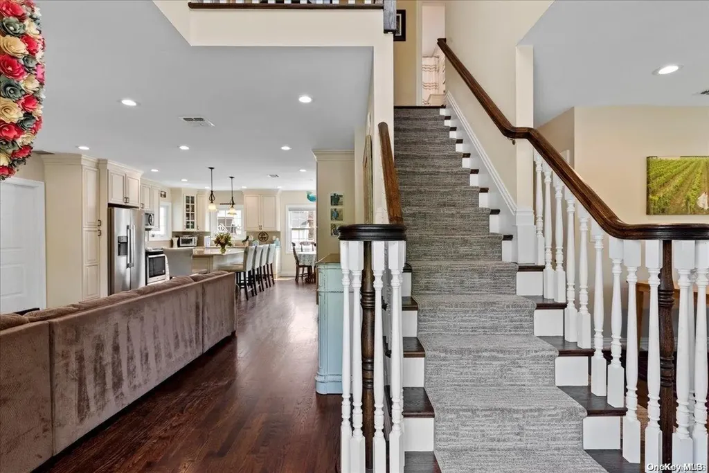 31 Linden Avenue Bethpage NY 11714