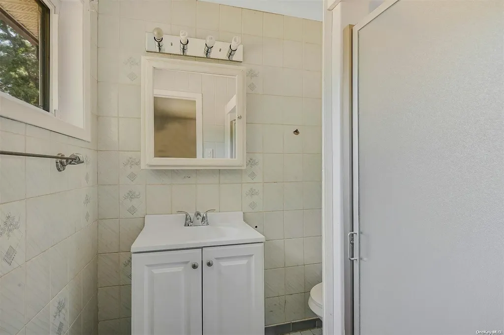 269 Whittier Drive Mastic Beach NY 11951