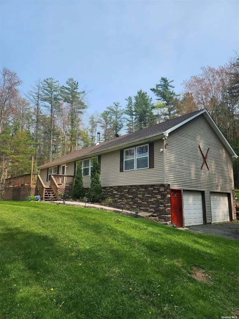 9 Pinekill Lane Windham NY 12496
