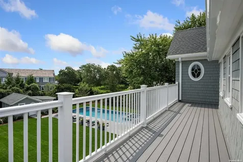 6 Assups Neck Lane Quogue NY 11959