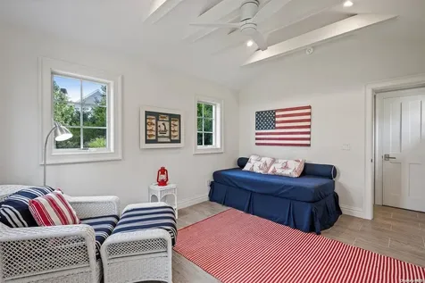 6 Assups Neck Lane Quogue NY 11959