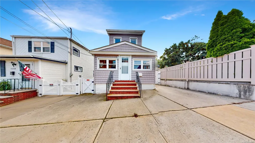 73-06 68th Road Middle Village NY 11379