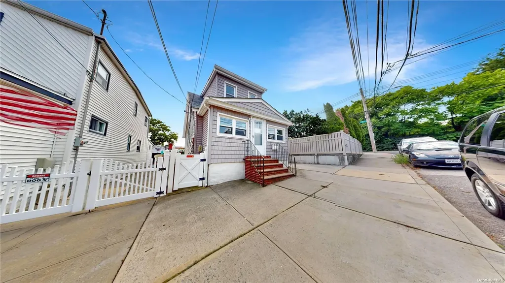 73-06 68th Road Middle Village NY 11379
