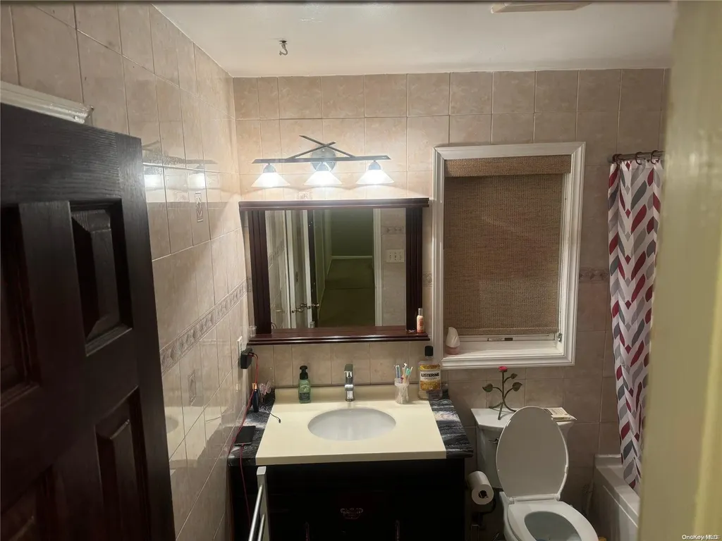 88 E Roosevelt Avenue Roosevelt NY 11575