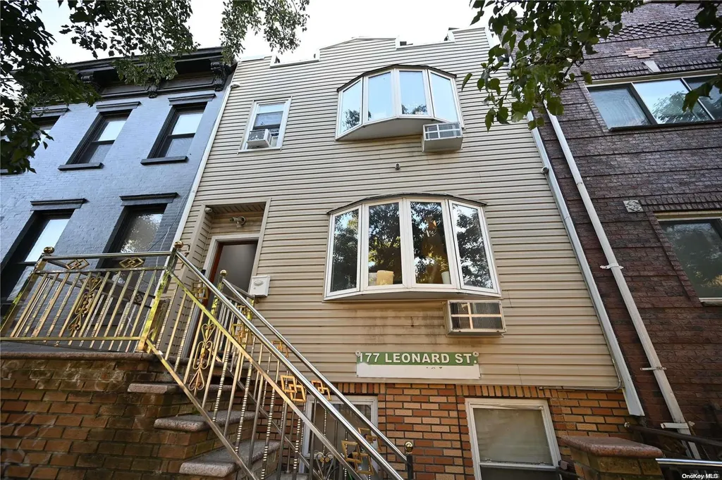 177 Leonard Street Brooklyn NY 11206