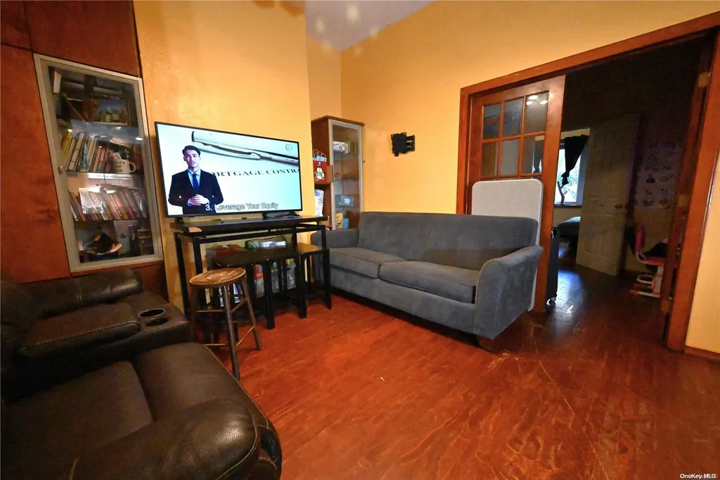 177 Leonard Street Brooklyn NY 11206