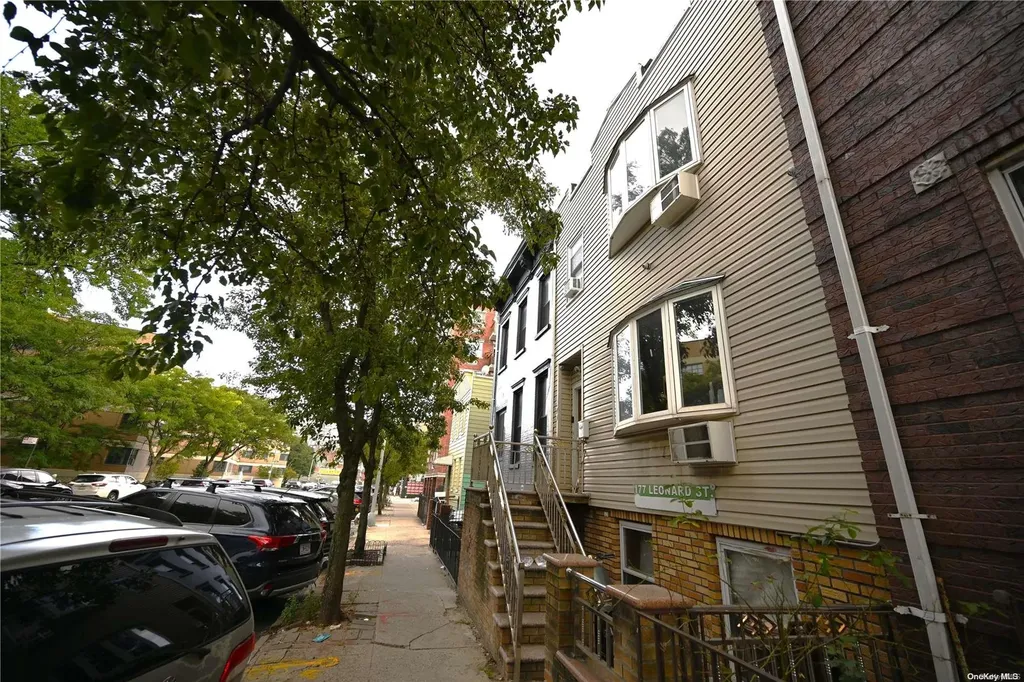 177 Leonard Street Brooklyn NY 11206