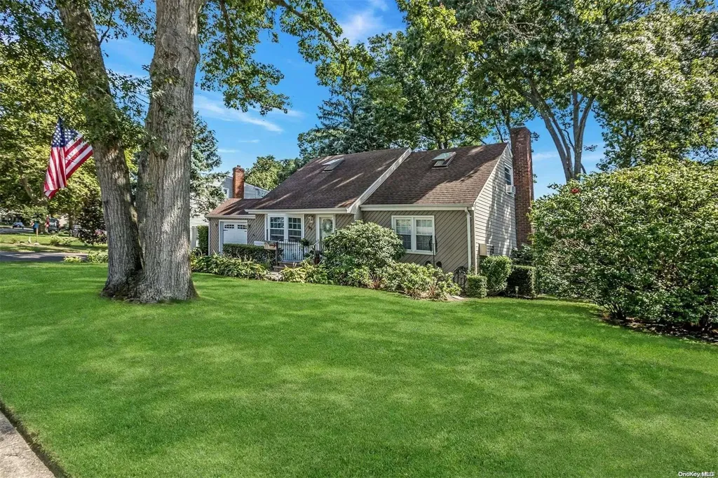 99 Winifred Drive Merrick NY 11566
