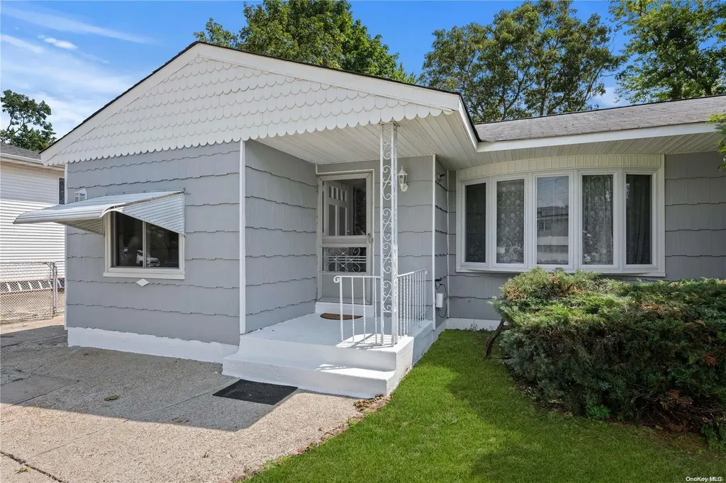 40 Jackson Avenue Centereach NY 11720