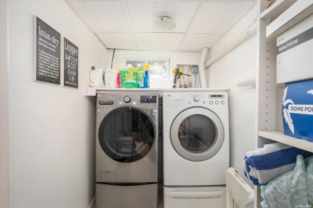 2044 Decker Avenue Merrick NY 11566