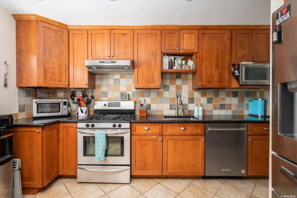 2044 Decker Avenue Merrick NY 11566