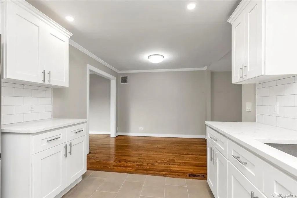 2731 Eastern Boulevard Baldwin NY 11510