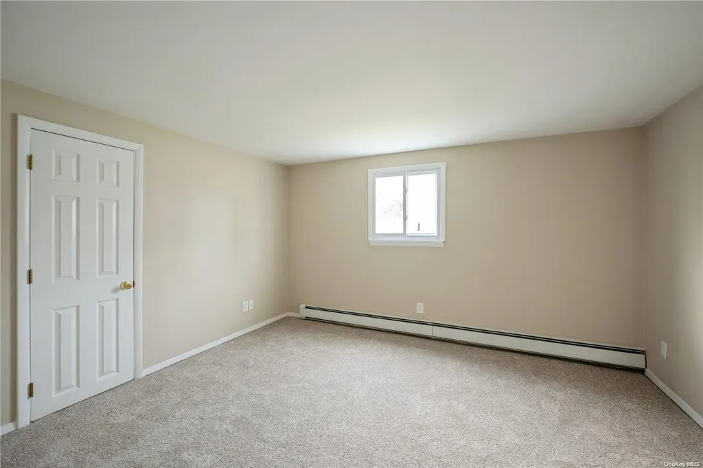 134 14th Avenue West Babylon NY 11704