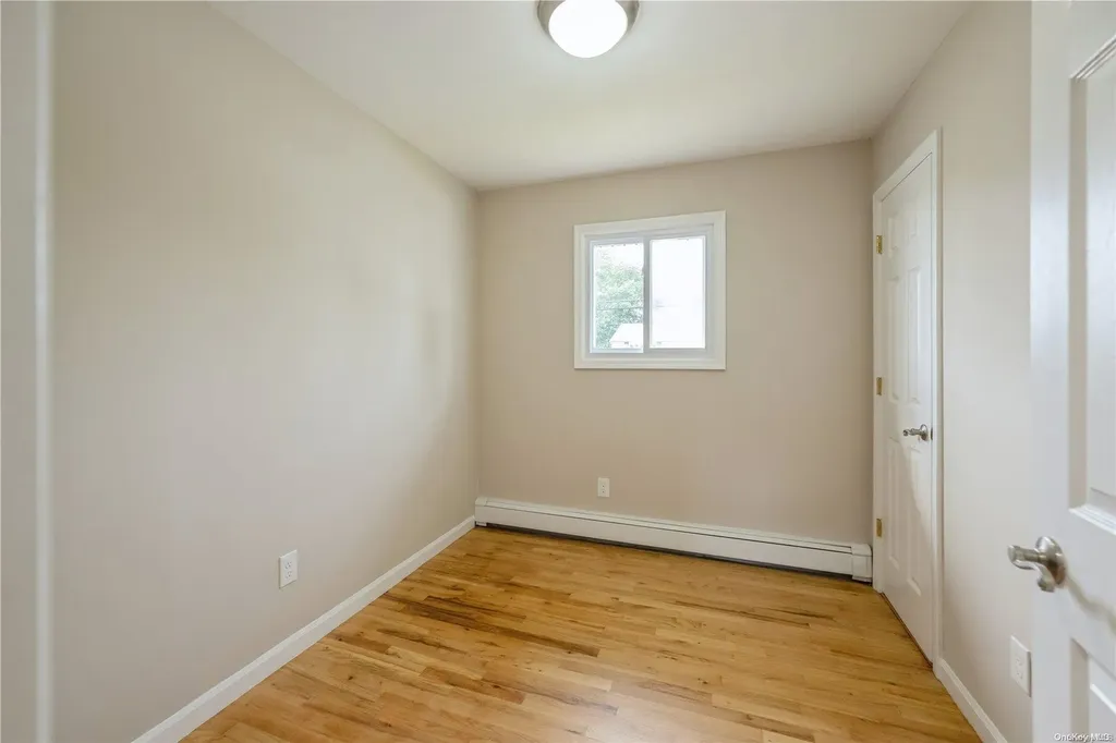 134 14th Avenue West Babylon NY 11704