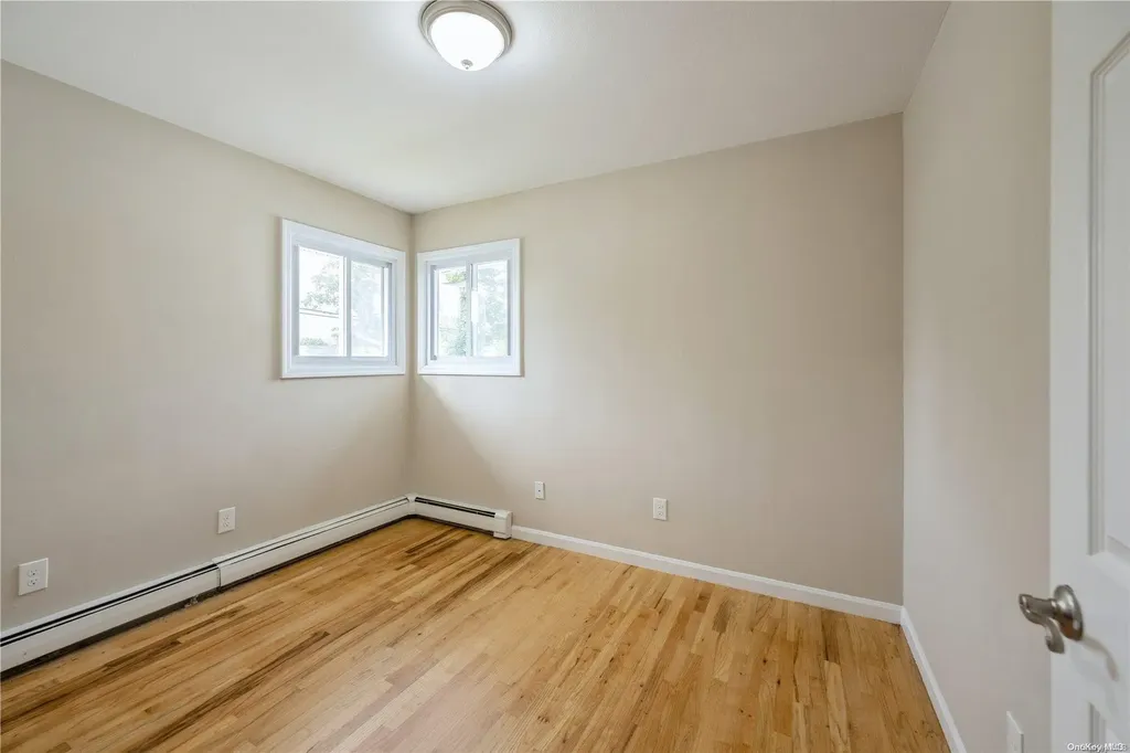 134 14th Avenue West Babylon NY 11704