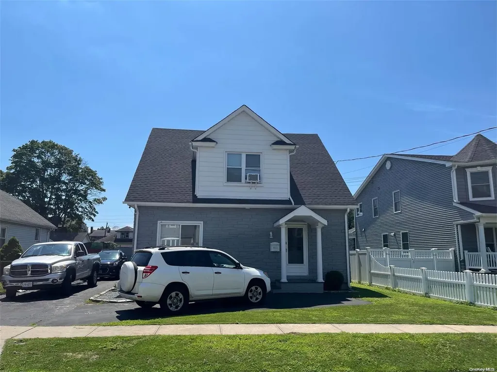 1924 Commonwealth Avenue Merrick NY 11566