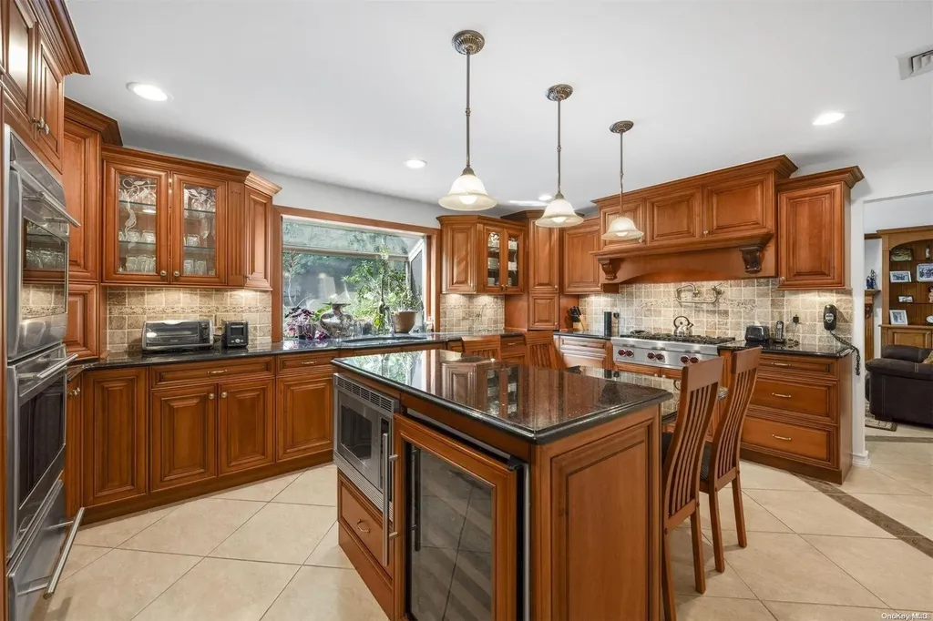 104 Washington Boulevard Commack NY 11725